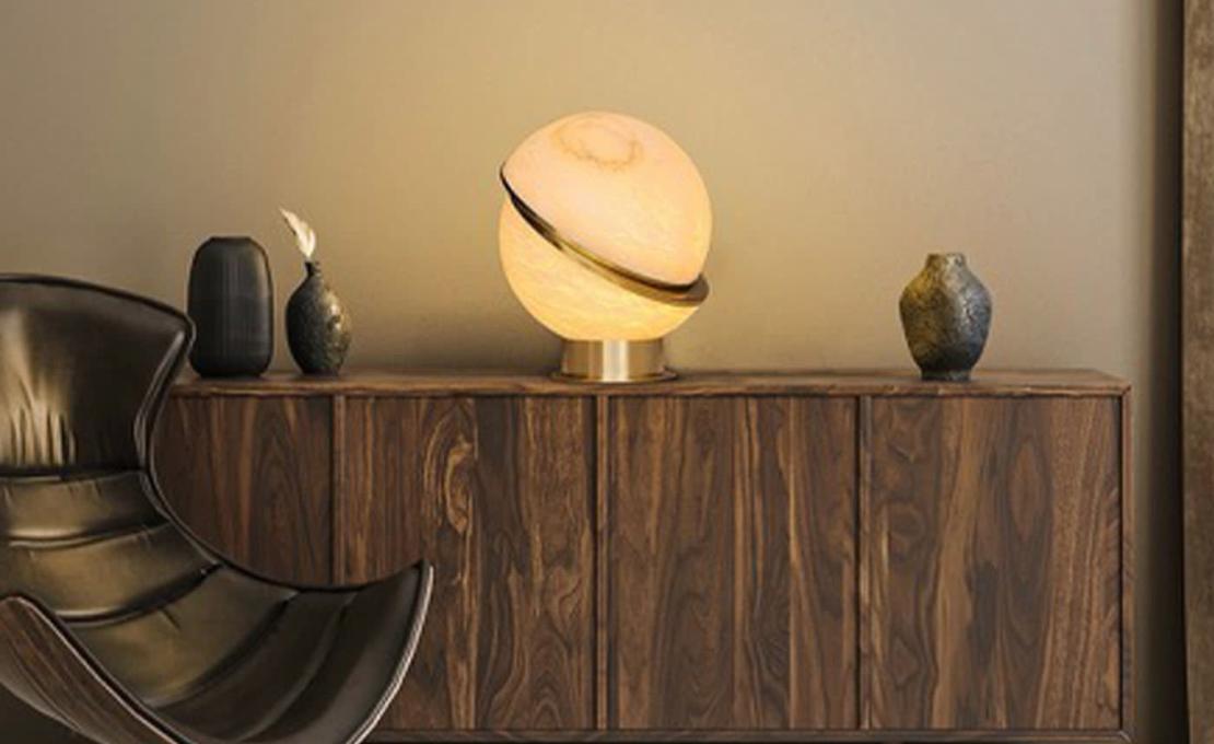 Настольная лампа от фабрики Matlight Milano модель Offset Globe