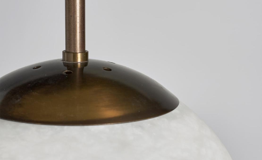 Подвесное освещение от фабрики Matlight Milano модель Maxi Alabaster Moon