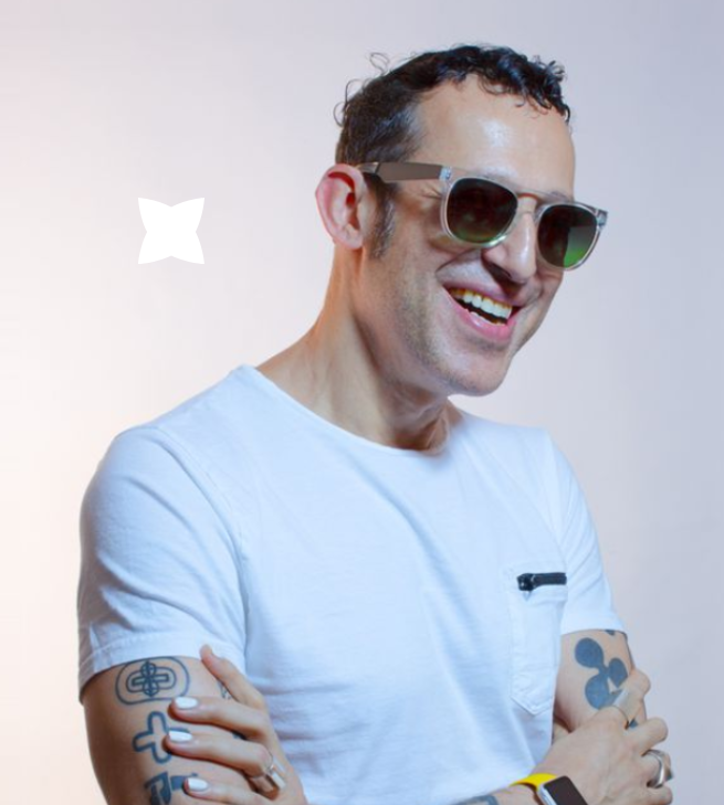 Дизайнеры создатели коллекций фабрики Essential Home