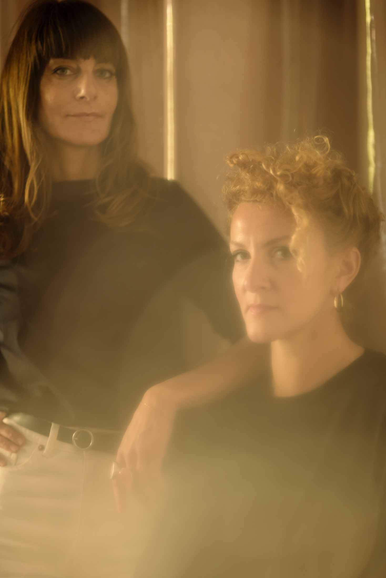 Дизайнеры создатели коллекций фабрики Essential Home