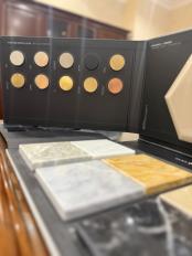 Фотографии образцов отделок и возможных цветов фабрики Park Avenue