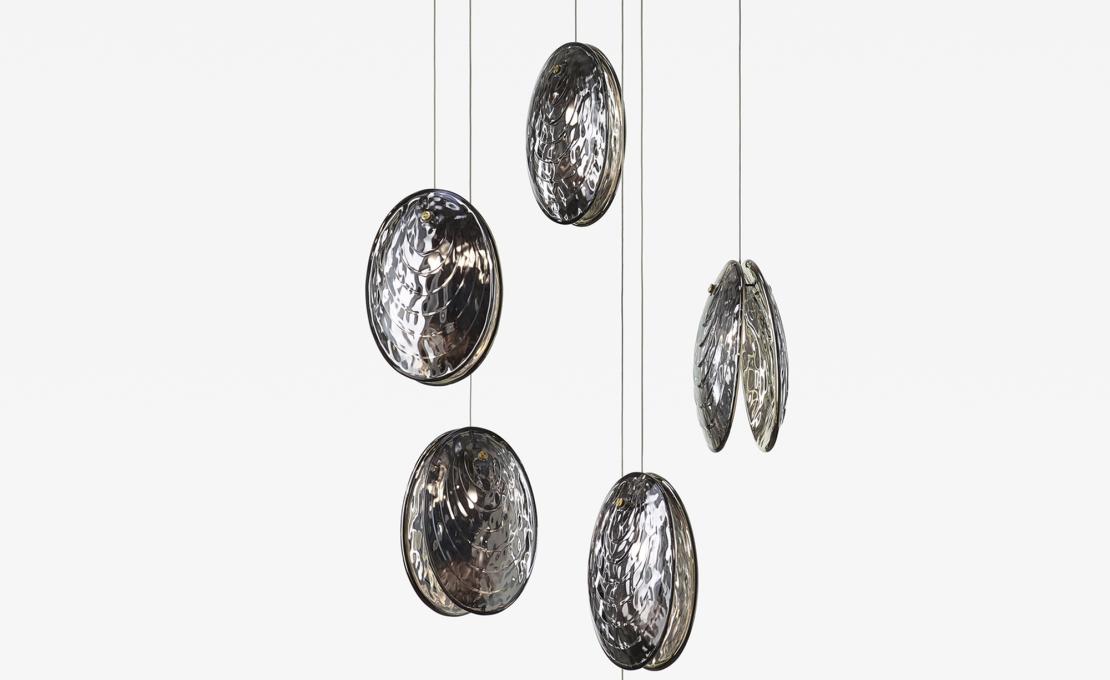 Подвесные светильники Mussels Fume Pearl от Bomma