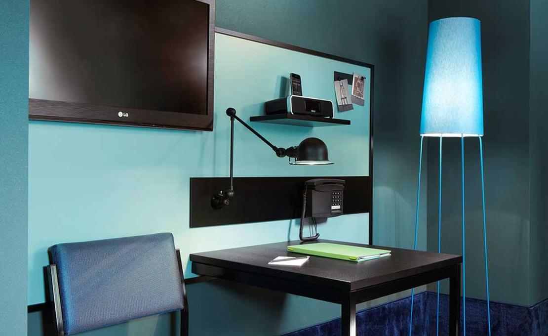 Торшер SlimSophie от фабрики Fraumaier