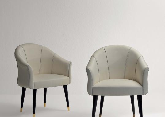 Стул от фабрики Minotti Collezioni модель Giglio