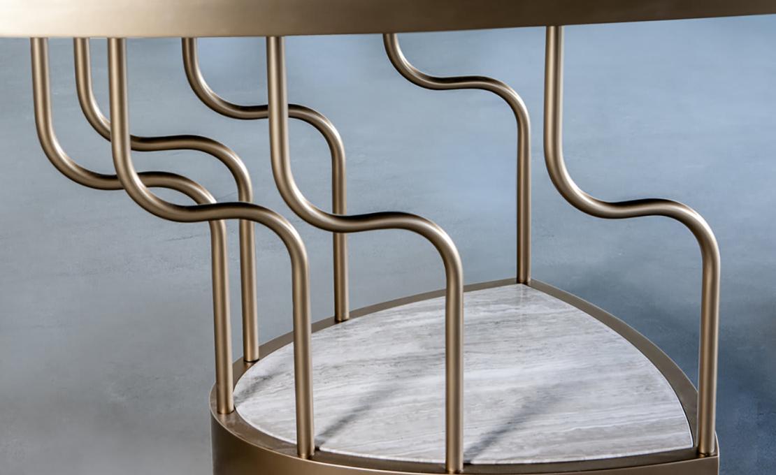 Стол обеденный от фабрики Minotti Collezioni модель Bloom