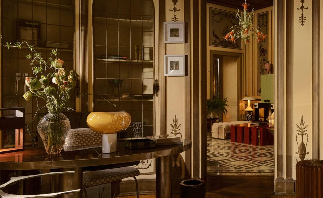 Стул от фабрики Minotti Collezioni модель Bloom