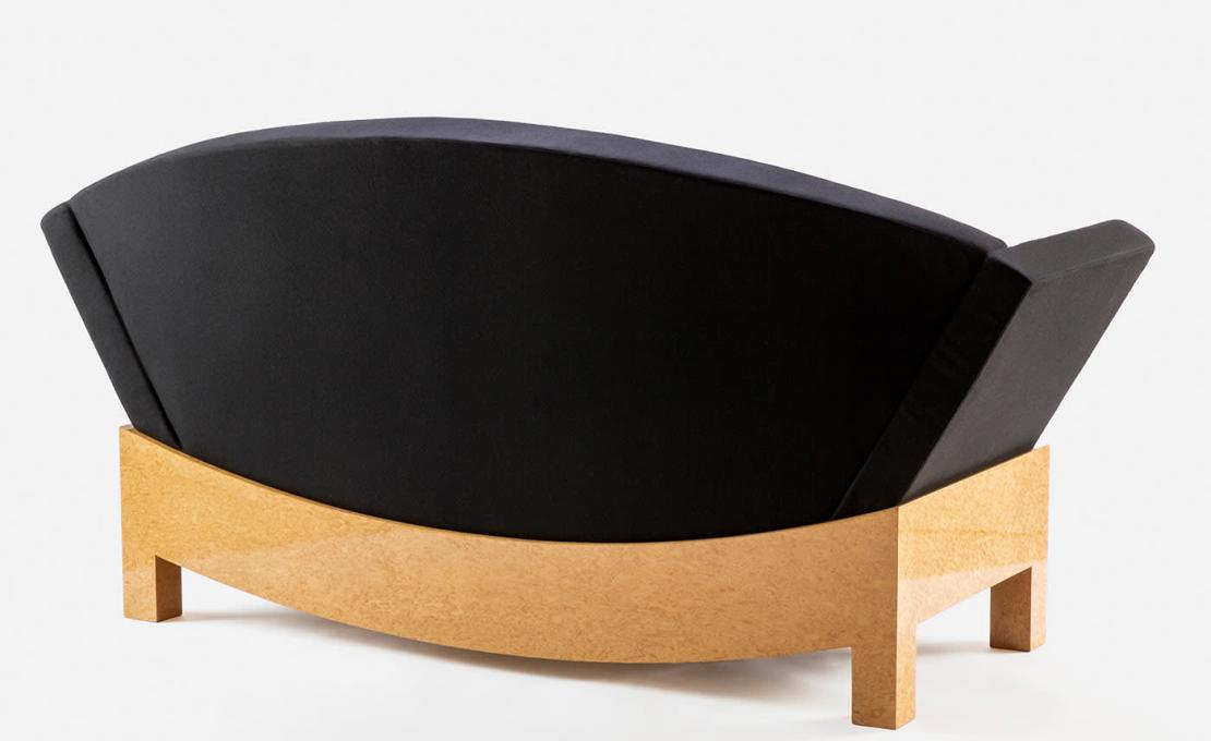 Диван от фабрики Poltronova модель Mitzi 