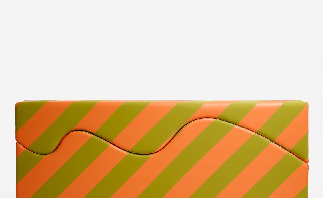 Диван от фабрики Poltronova модель Superonda Stripes 