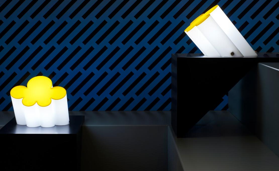 Настольная лампа от фабрики Poltronova модель «Желтая пассифлора»