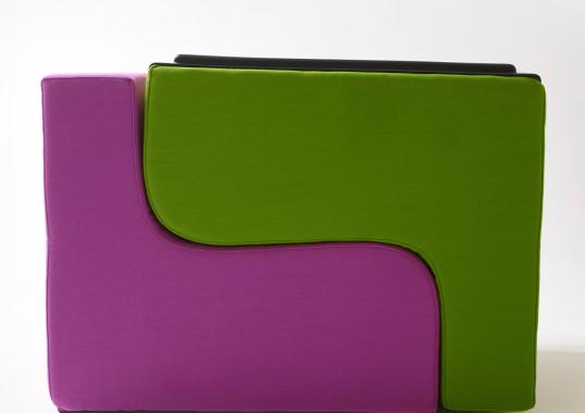 Кресло для отдыха от фабрики Poltronova модель Sofo Green and Pink