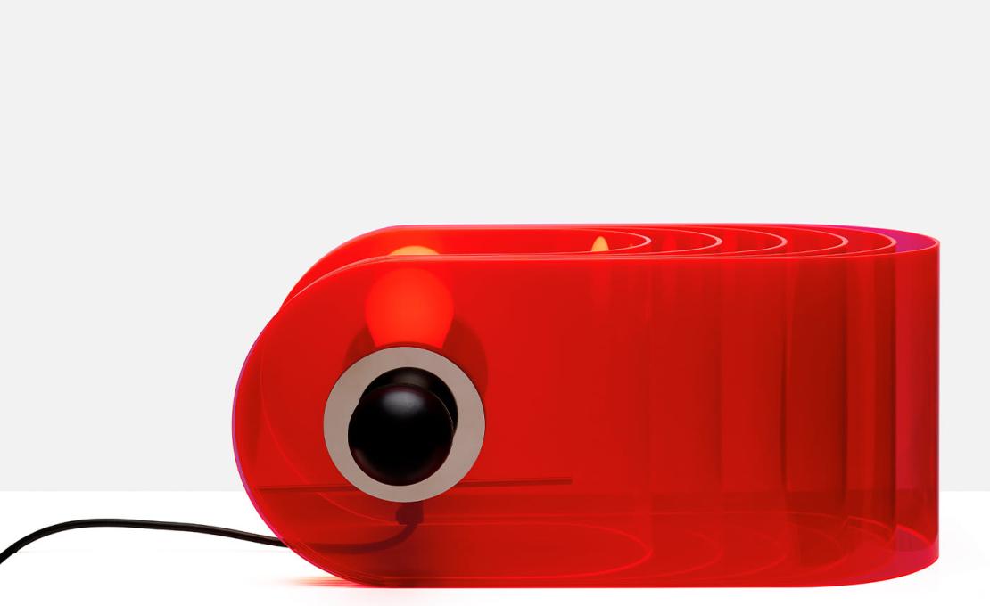 Настольная лампа от фабрики Poltronova модель Gherpe Red