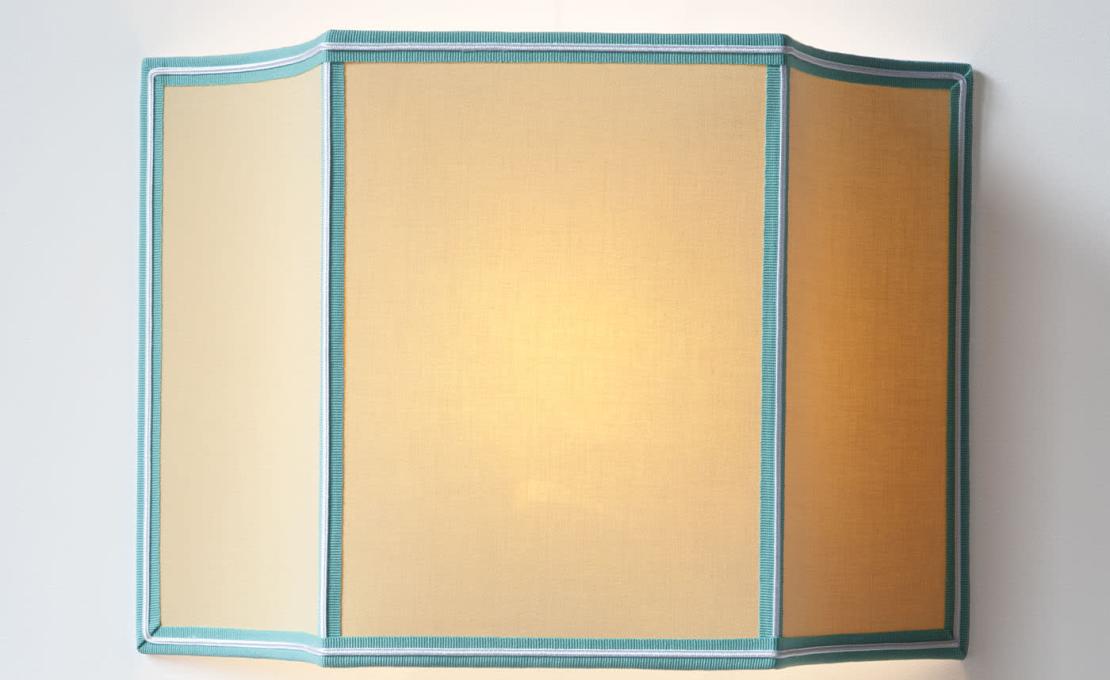 Настенный светильник от фабрики Servomuto модель Easy Quadro Pale Yellow