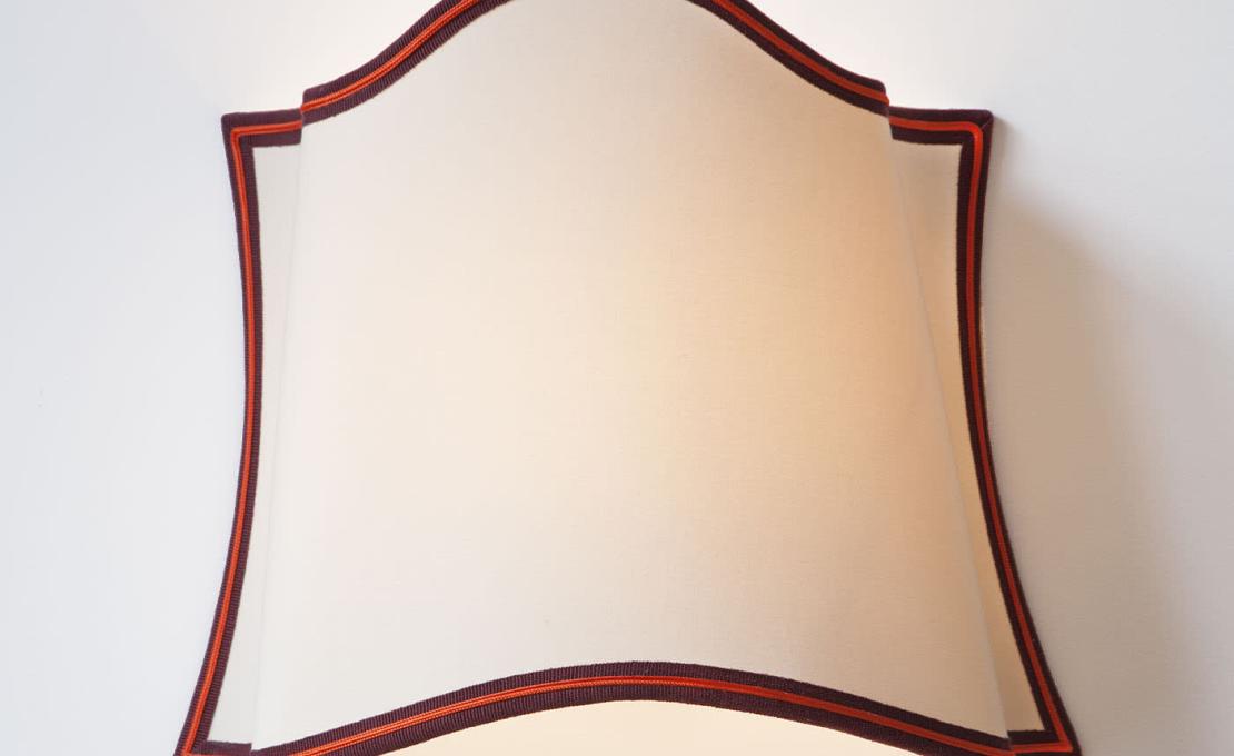 Настенный светильник от фабрики Servomuto модель Easy White Gatto