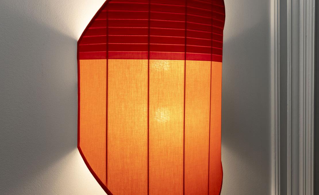 Настенный светильник от фабрики Servomuto модель Flag 70 Orange Red Mid 