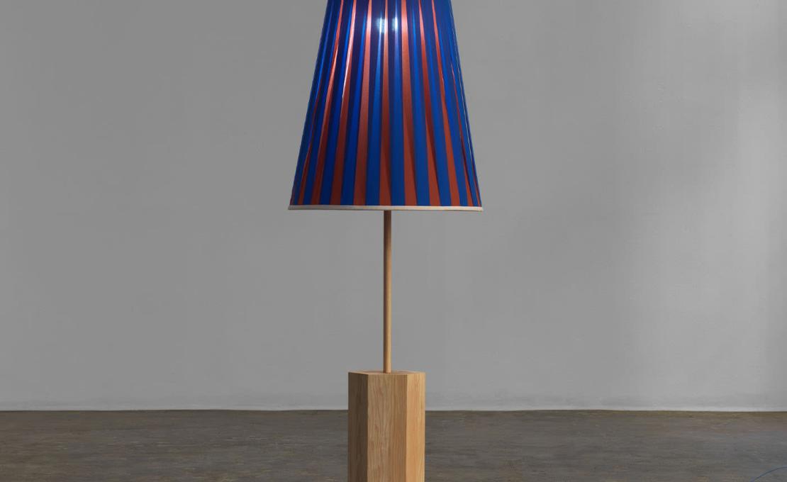 Настольная лампа от фабрики Servomuto модель Haute Couture Blue and Brick