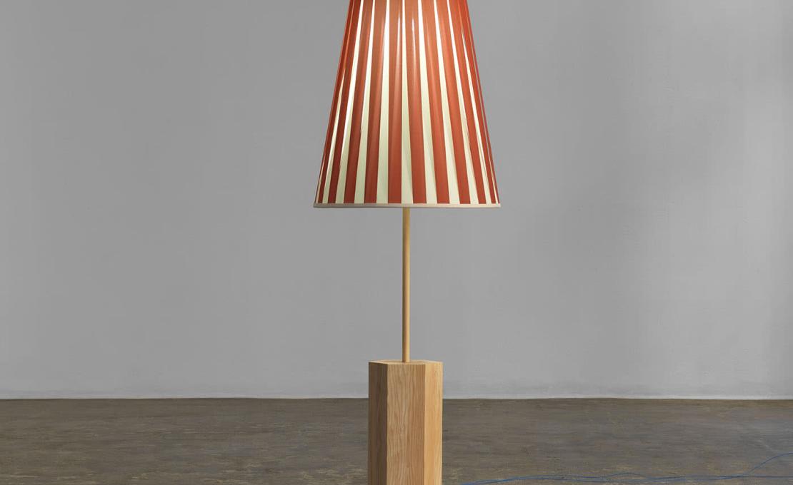 Настольная лампа от фабрики Servomuto модель Haute Couture Brick and Pale Yellow