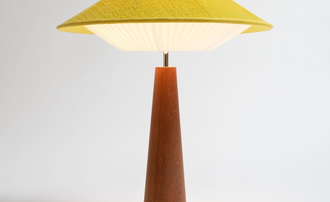 Настольная лампа от фабрики Servomuto модель Otto Yellow