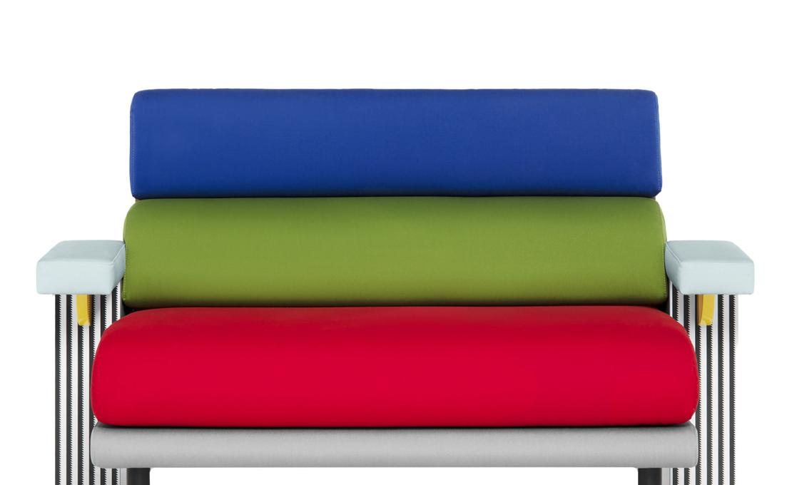 Диван от фабрики Memphis модель Lido 