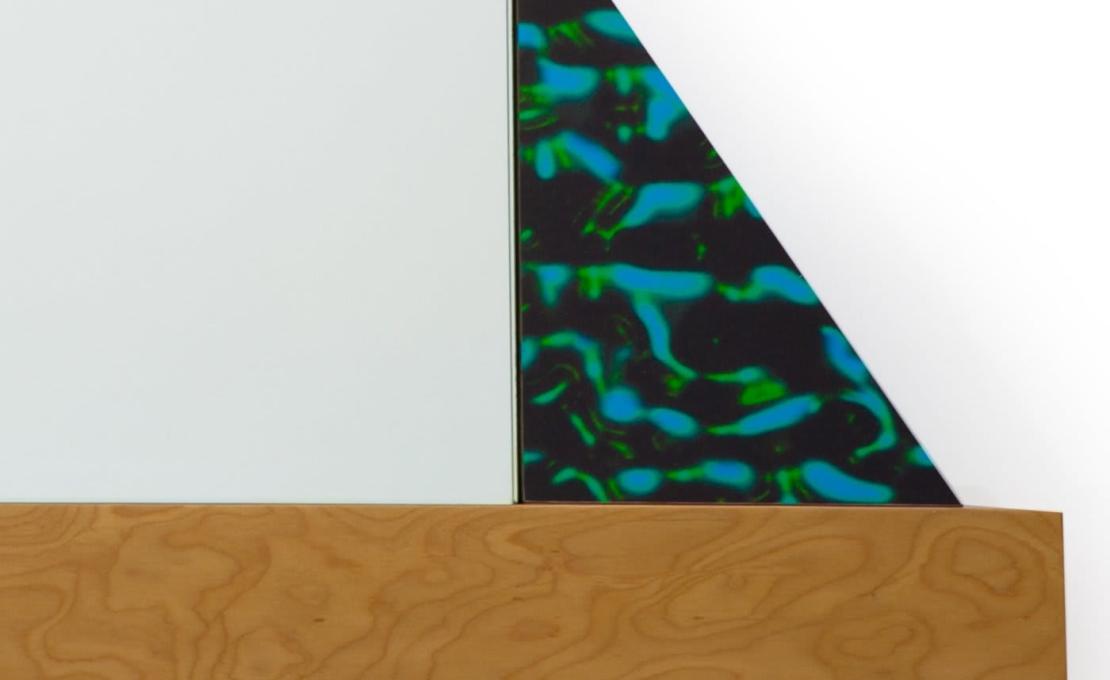 Зеркало от фабрики Memphis модель Diva 