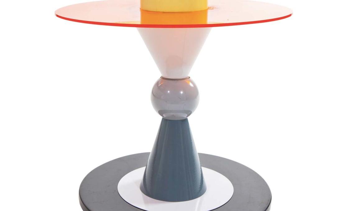 Настольная лампа от фабрики Memphis модель Bay 