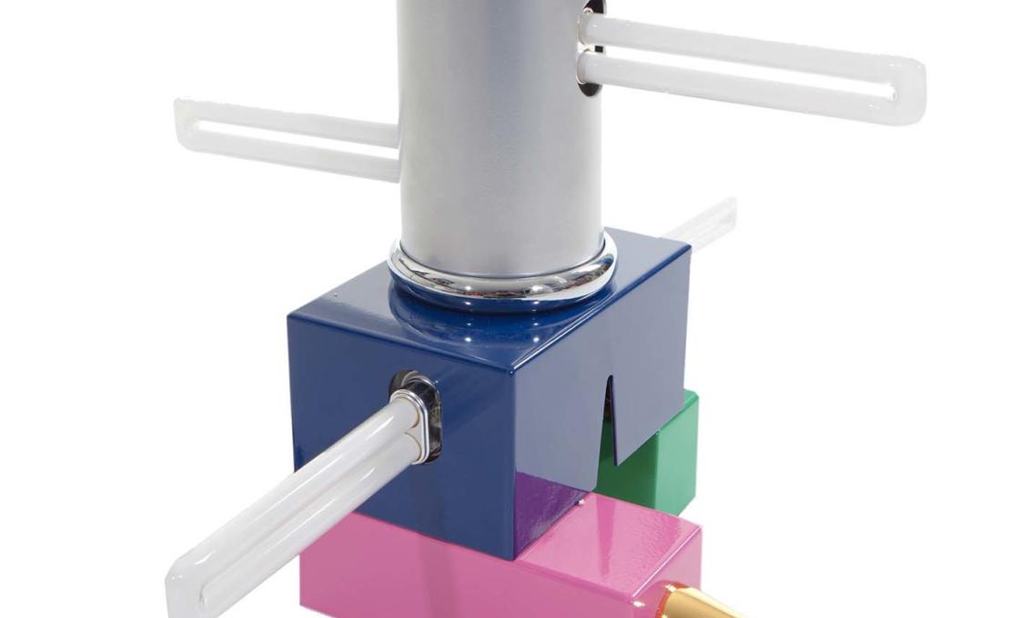 Настольная лампа от фабрики Memphis модель Laurel 