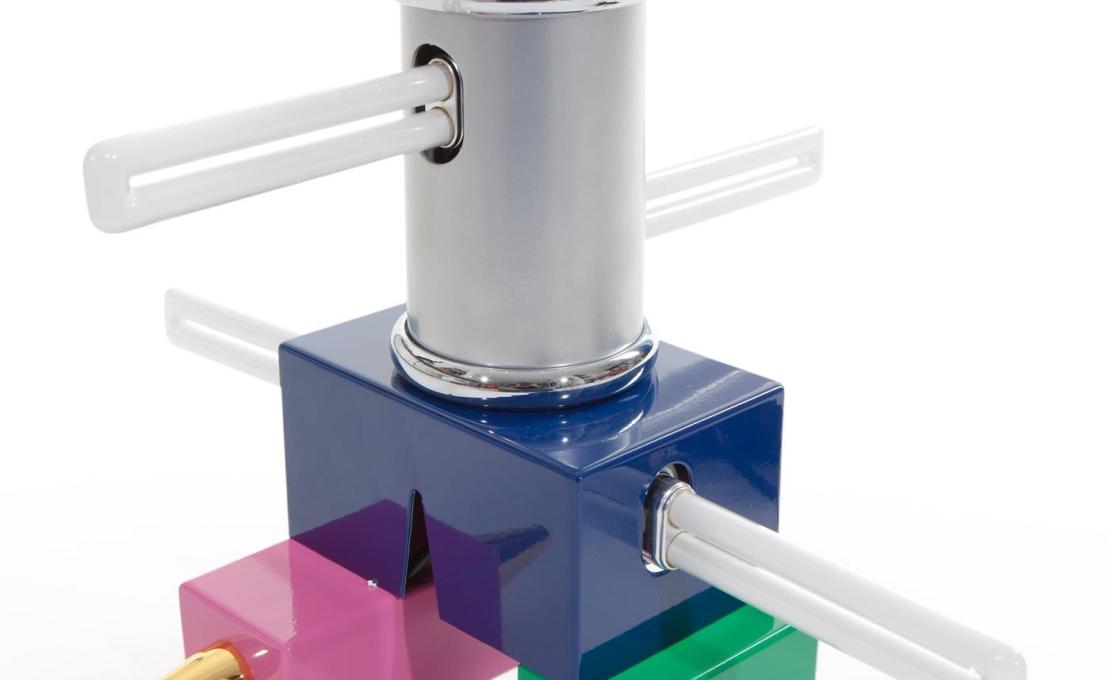 Настольная лампа от фабрики Memphis модель Laurel 