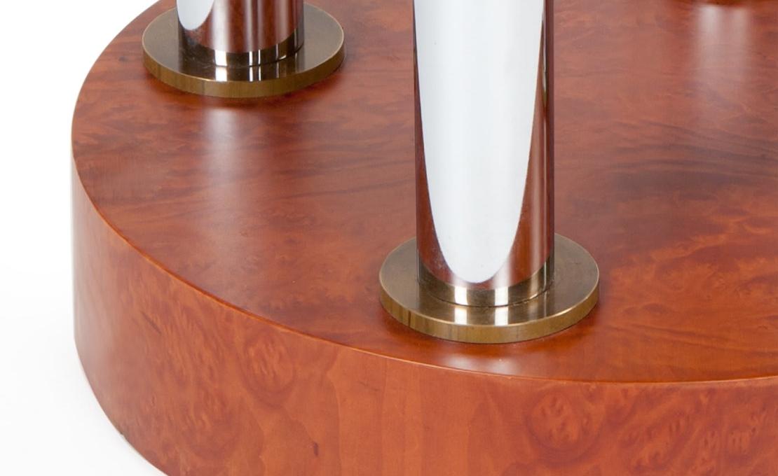 Журнальный столик от фабрики Memphis модель Hyatt 