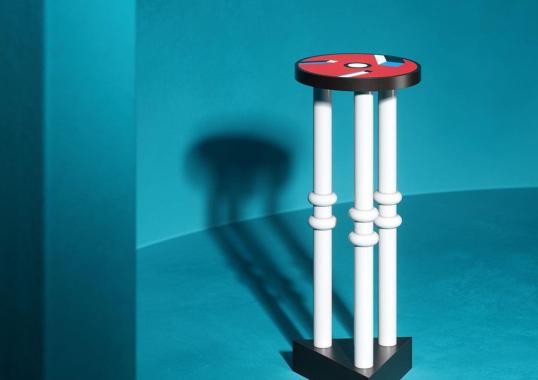 Журнальный столик от фабрики Memphis модель Bombay 