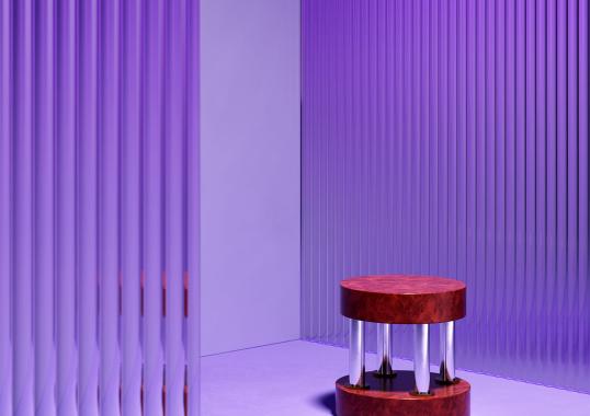 Журнальный столик от фабрики Memphis модель Hyatt 