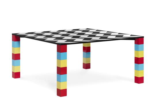 Стол обеденный от фабрики Memphis модель Pierre Table — 