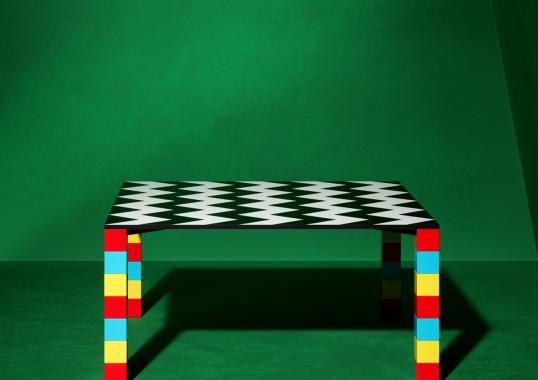 Стол обеденный от фабрики Memphis модель Pierre Table — 