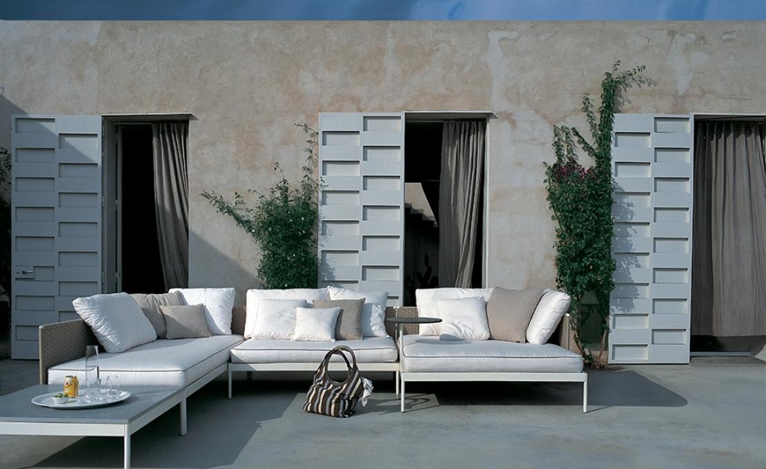 Уличный стол от фабрики Roda модель Basket 