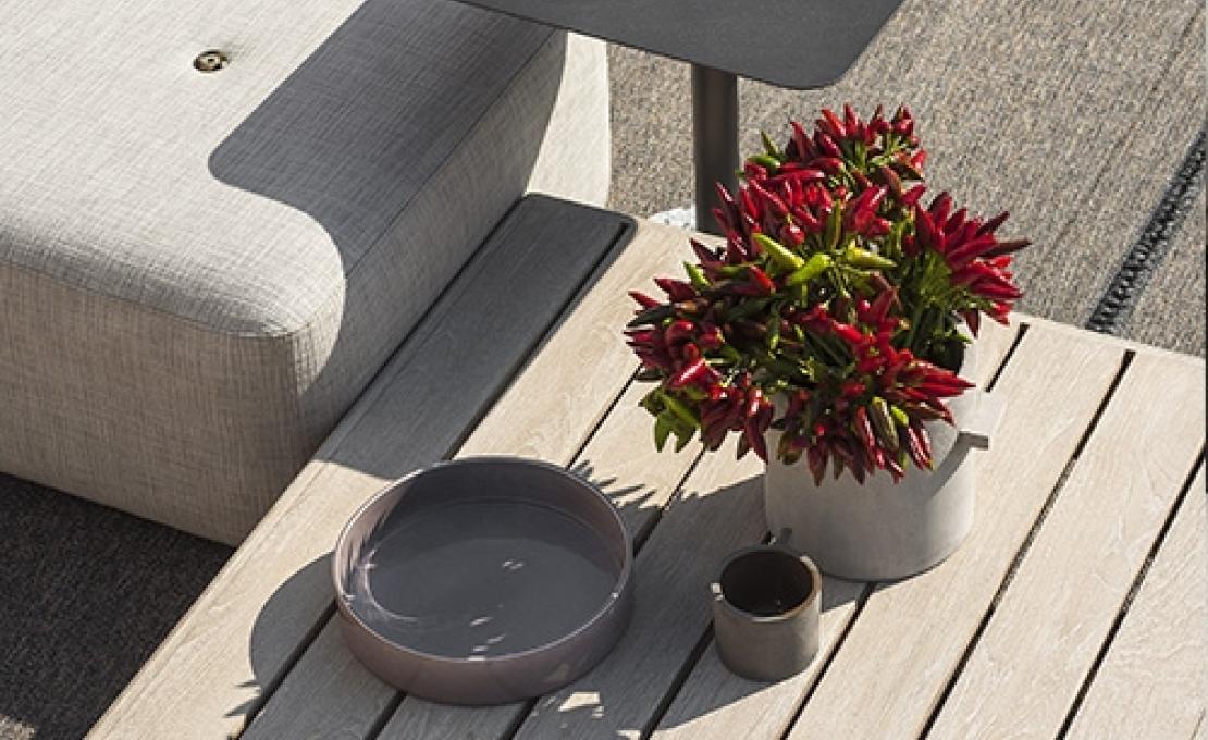 Уличный стол от фабрики Roda модель Eden 