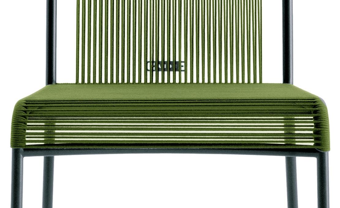 Уличный стул от фабрики Roda модель HRP349