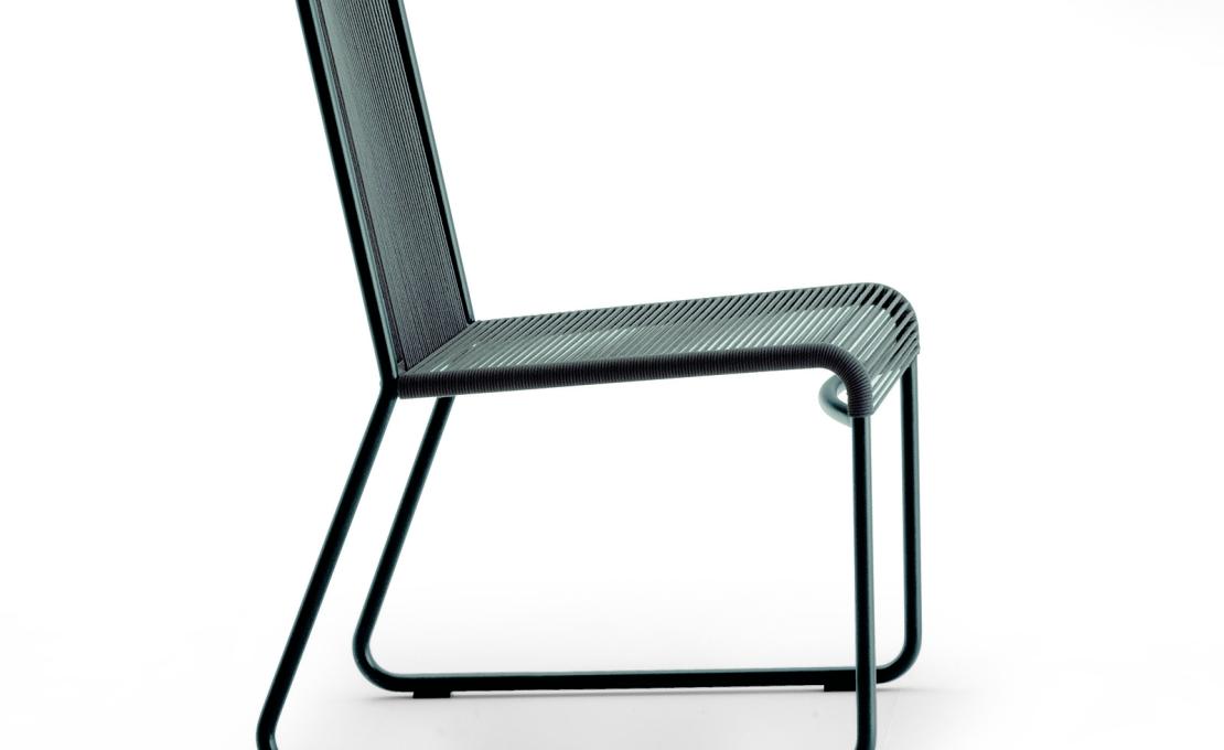 Уличный стул от фабрики Roda модель HRP349