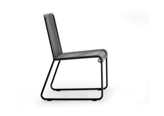 Уличный стул от фабрики Roda модель HRP349