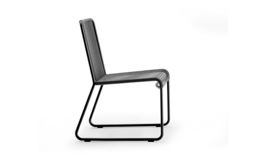 Уличный стул от фабрики Roda модель HRP349