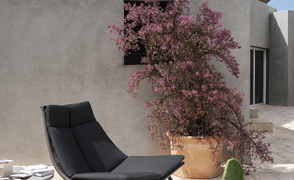 Уличное кресло от фабрики Roda модель LZE003