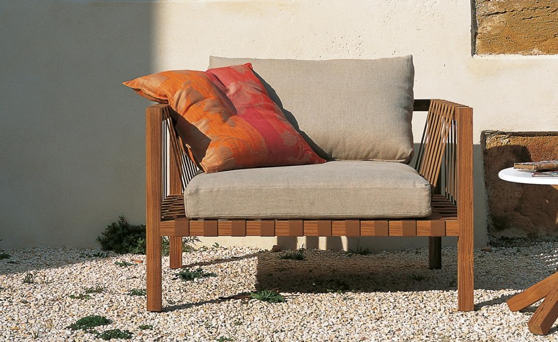 Уличное кресло от фабрики Roda модель MST101