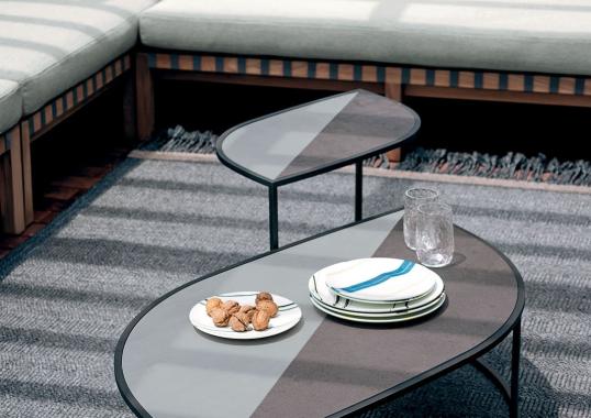 Уличный стол от фабрики Roda модель LEF001