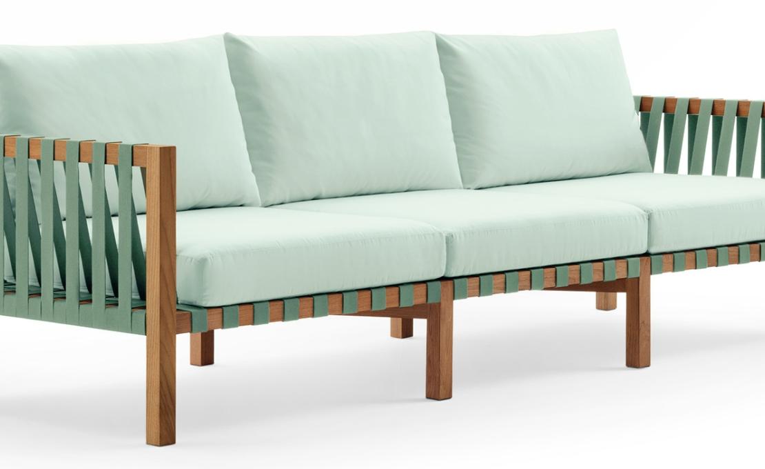 Уличный диван от фабрики Roda модель Mistral Sofa
