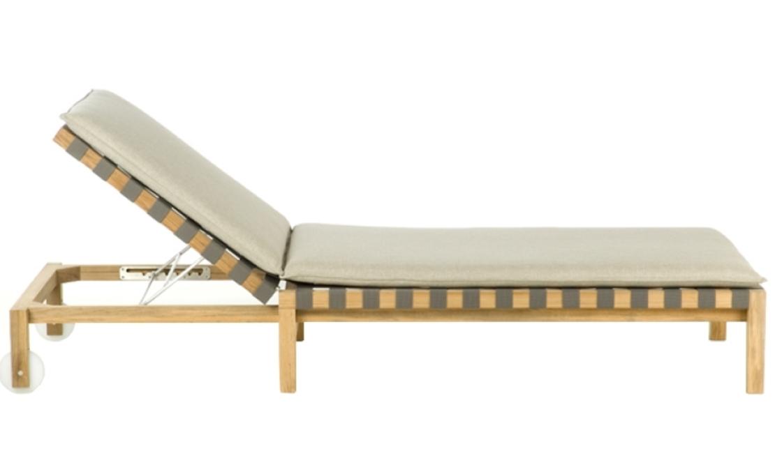 Шезлонг уличныйот фабрики Roda модель MST104-01