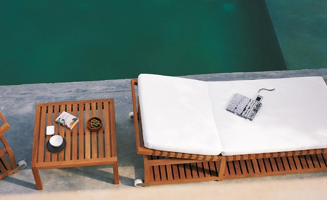 Уличный стол от фабрики Roda модель Network 