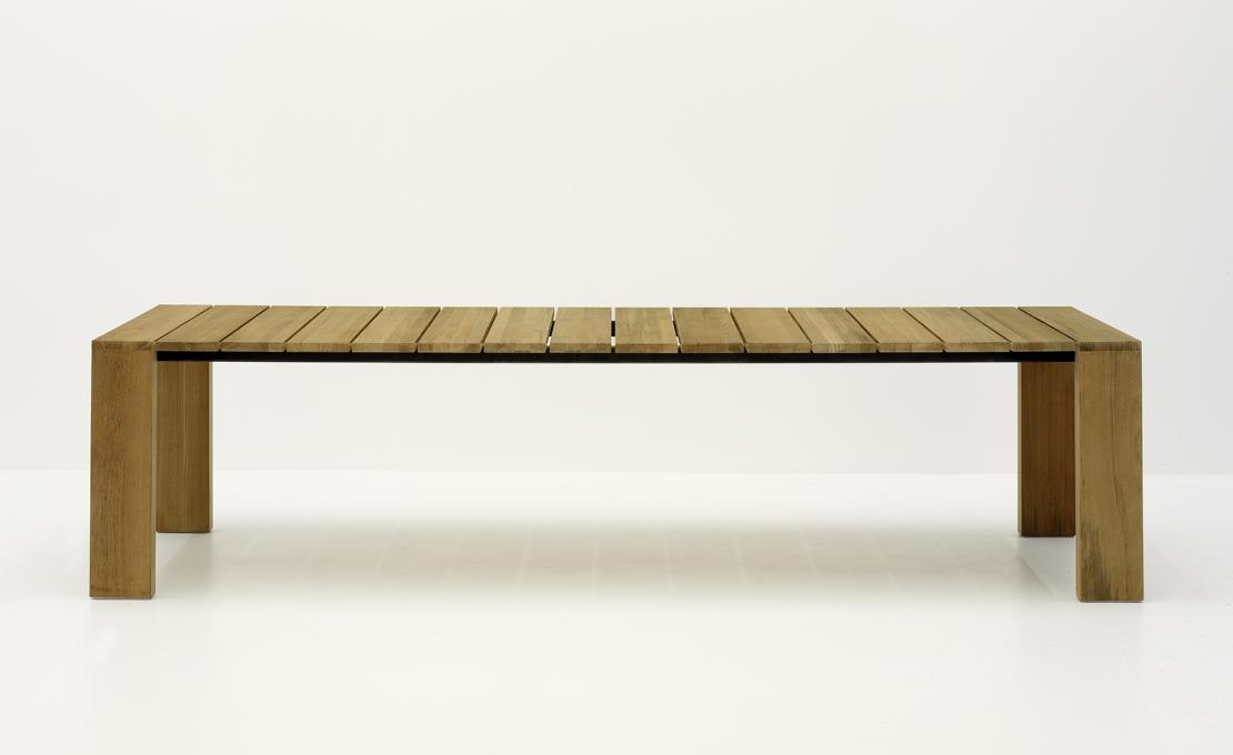 Уличный стол от фабрики Roda модель Pier Table