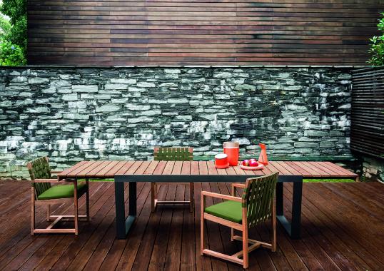 Уличный стул от фабрики Roda модель Network 