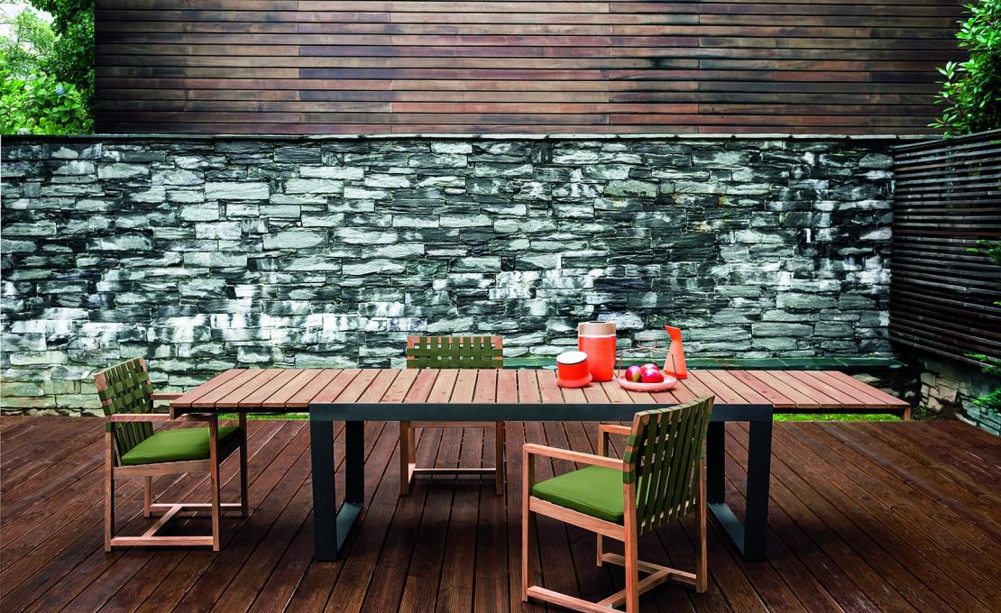 Уличный стул от фабрики Roda модель Network 