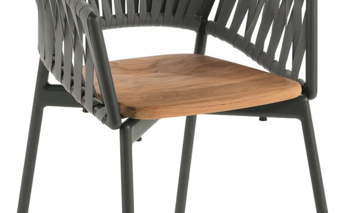 Уличное кресло от фабрики Roda модель PPR122