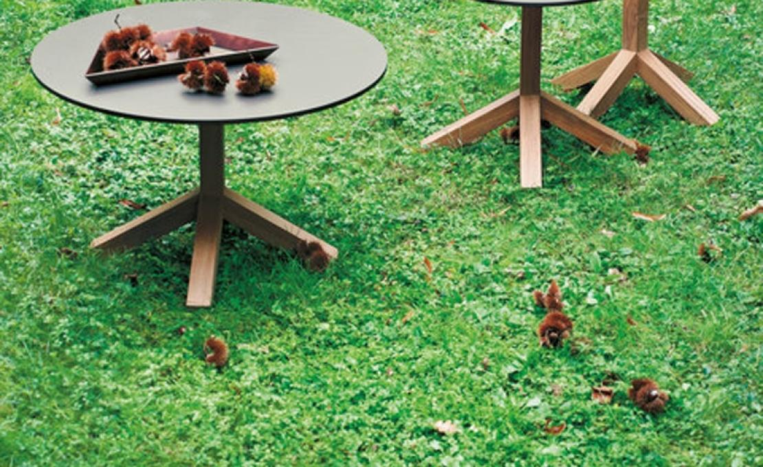 Уличный стол от фабрики Roda модель Root 045 Small Table