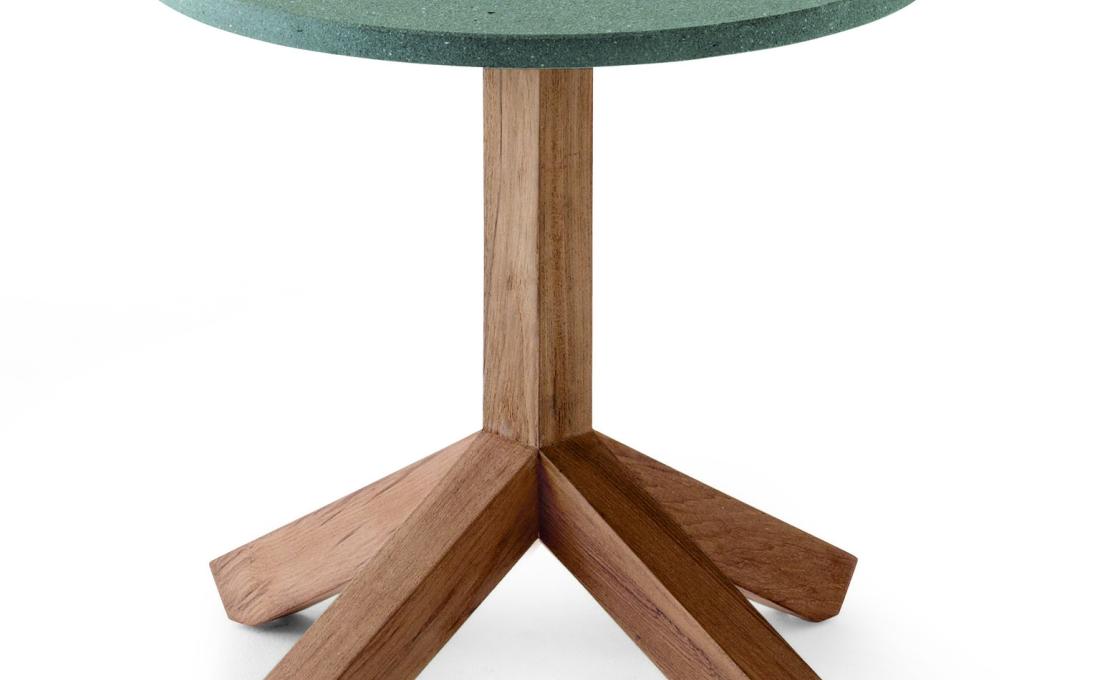 Уличный стол от фабрики Roda модель Root 045 Small Table