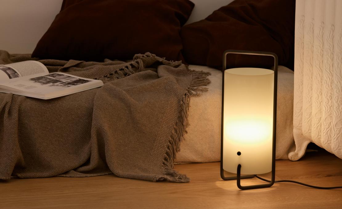 Настольная лампа от фабрики Santa&Cole модель ASATA0